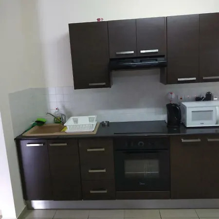 Hermes Complex1 * Paralimni