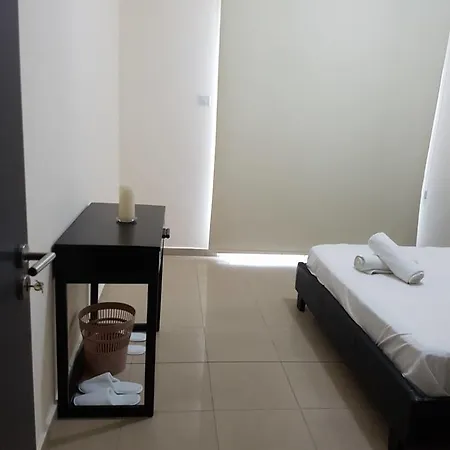 Chairallas Nicoleta * Паралимни