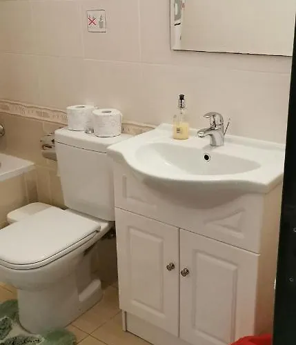 Hermes Complex1 Nyaraló