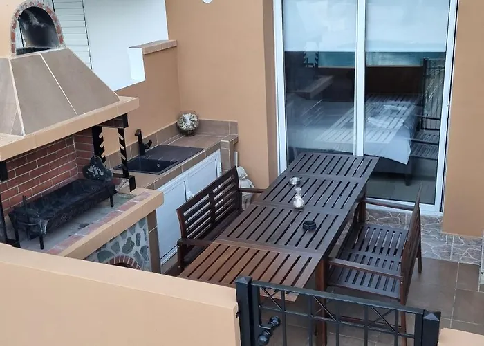 Hermes Complex1 * Paralímni