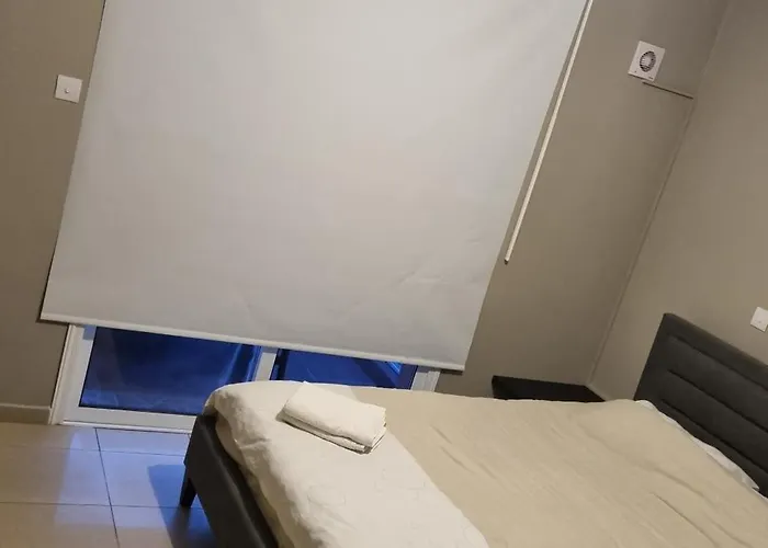 Hermes Complex1 * Paralímni