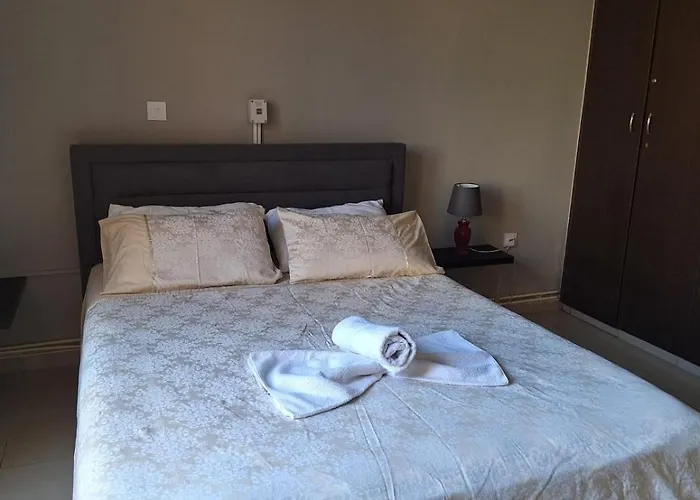 Nyaraló Hermes Complex1 Paralímni